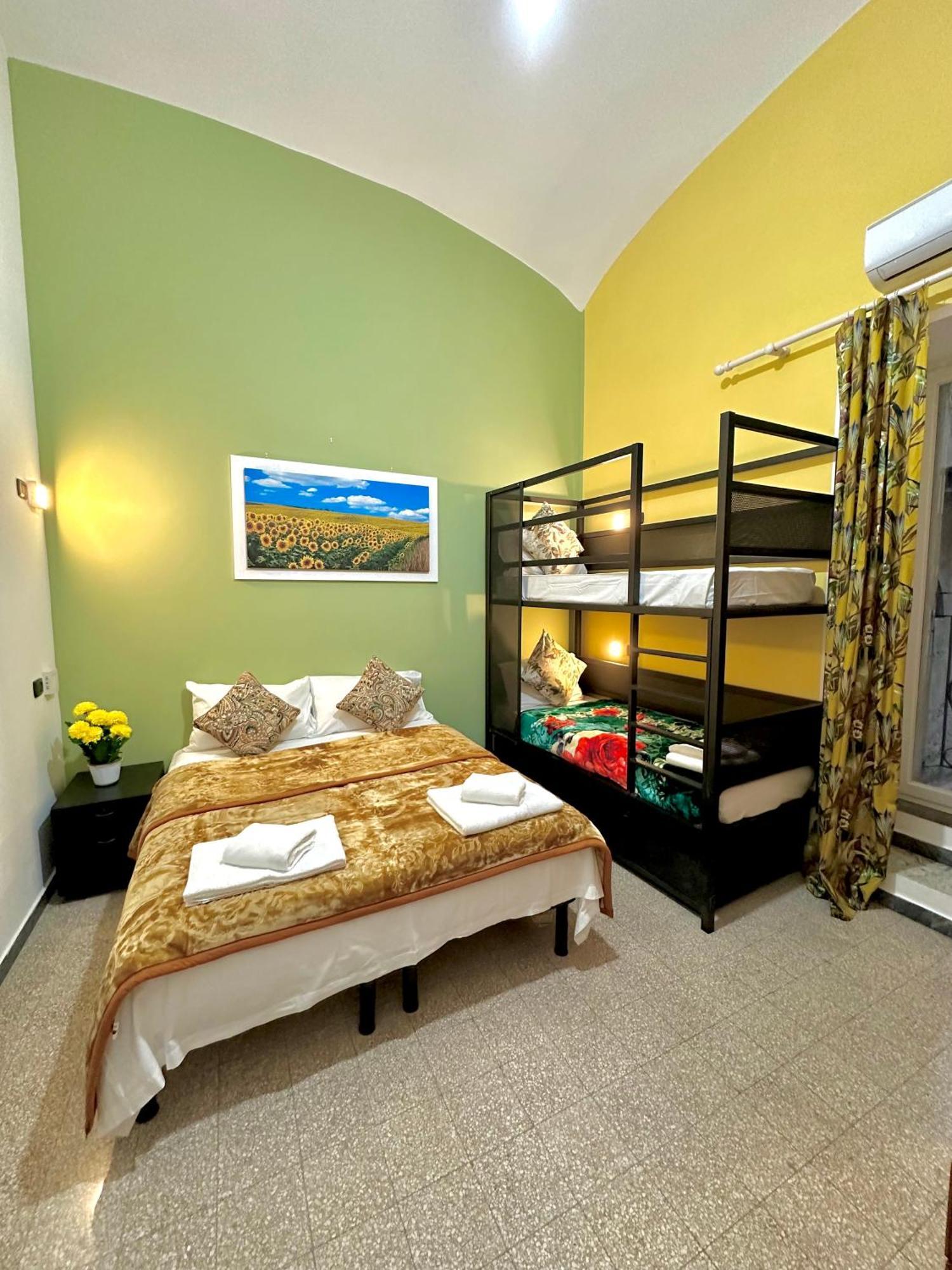 B&B Termini Colosseo Suite Rom Exteriör bild